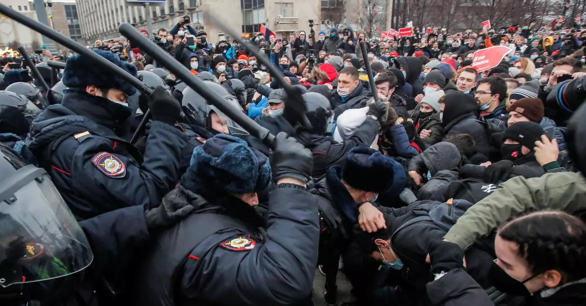 Elephant in the room – conversation with anarchists from Russia on „Freedom to Navalny“ protests #22